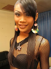 Skinny Pattaya ladyboy with huge, hard cock - see it!
